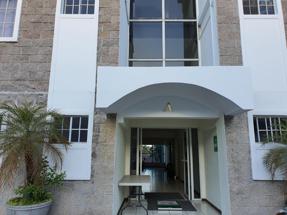 San Benito Flats Wifi 50Mg - 4 Huespedes - Parqueos Apartman San Salvador Kültér fotó